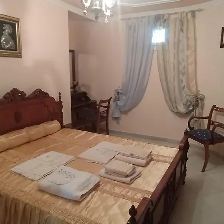 Luxury بيت ضيافة