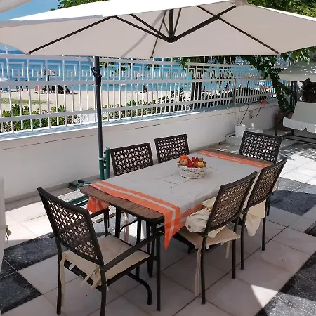 بيت ضيافة Luxury *